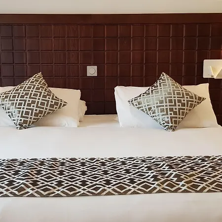 Hotell Kyriad Perigueux - 3*